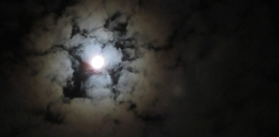 スーパームーン