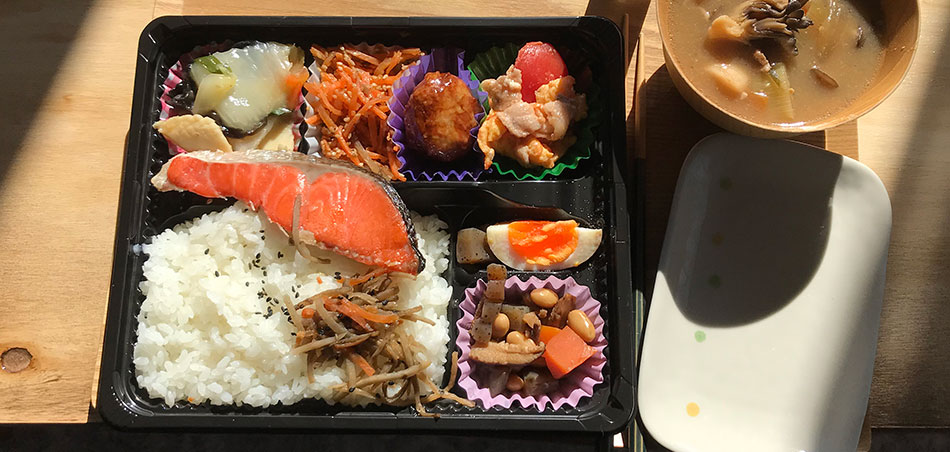 よろずや最強弁当
