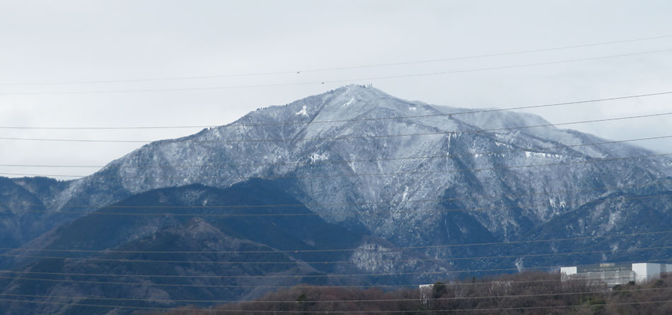 伊勢原で久しぶりの積雪