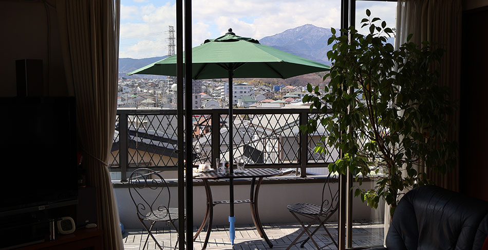 ベランダのテーブル更新